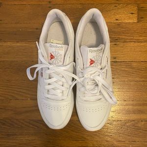 New Reebok classic leather tennis shoes